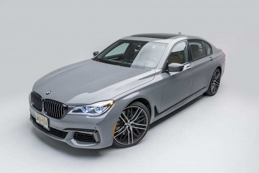  BMW 750i xDrive M Sport (G11) 2016 года  (NA) (фото 14 из 47)